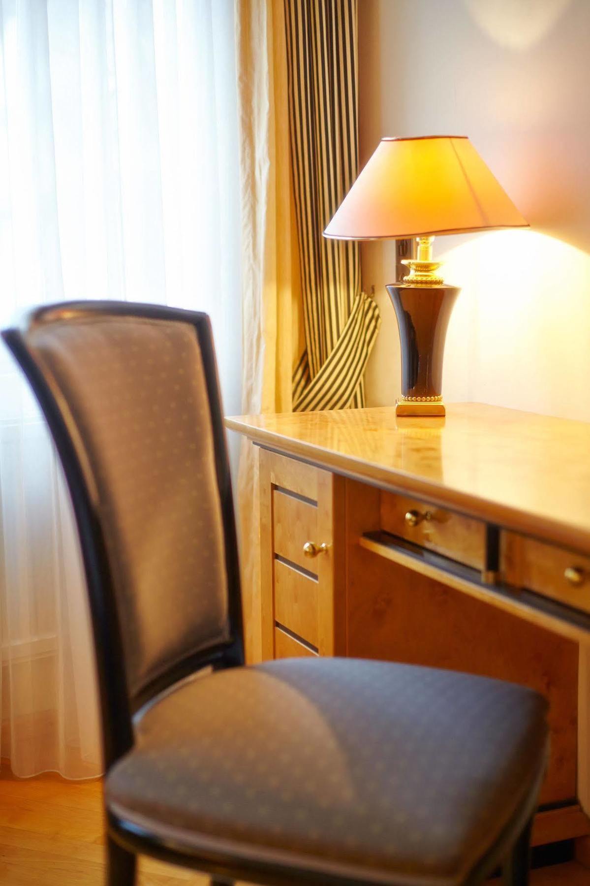 Hotel Waldhorn Weingarten  Eksteriør billede