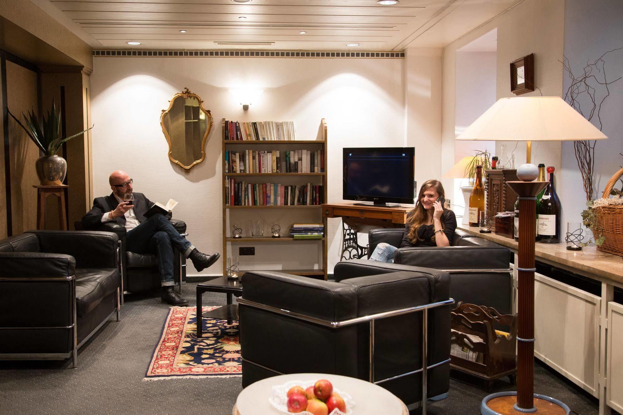 Hotel Waldhorn Weingarten  Eksteriør billede