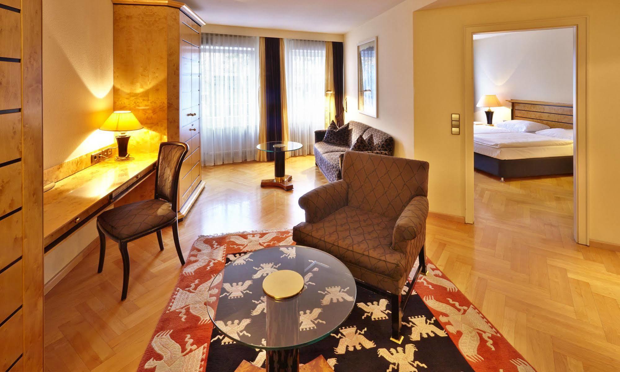 Hotel Waldhorn Weingarten  Eksteriør billede